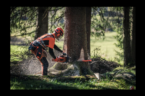 HUSQVARNA 572 XP Chainsaw 24" Bar